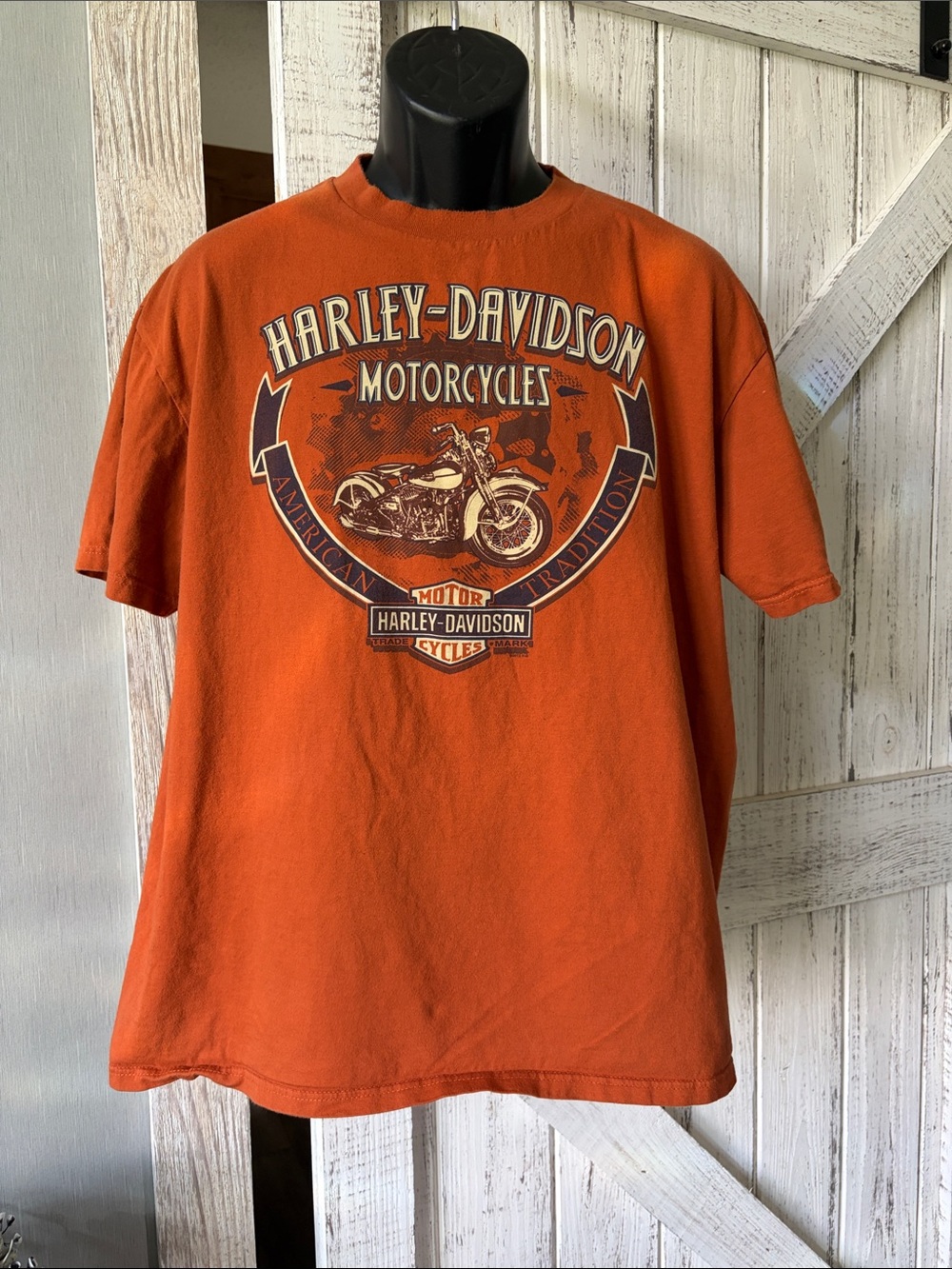 Harley-Davidson Orange Short-Sleeve Motorcycle Graphic Tee - Men